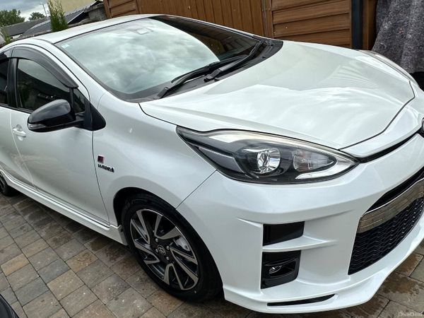 Toyota Aqua Hatchback, Petrol Hybrid, 2020, White