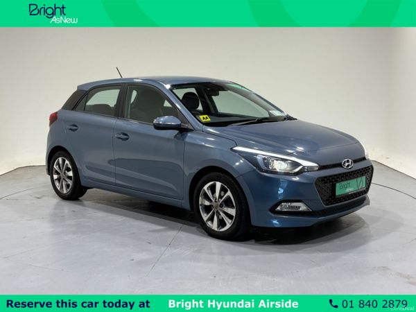 Hyundai i20 Hatchback, Petrol, 2017, Blue