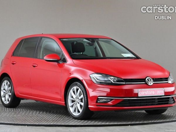 Volkswagen Golf Hatchback, Petrol, 2019, Red