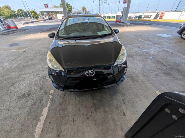 Toyota Aqua Hatchback, Petrol Hybrid, 2013, Black