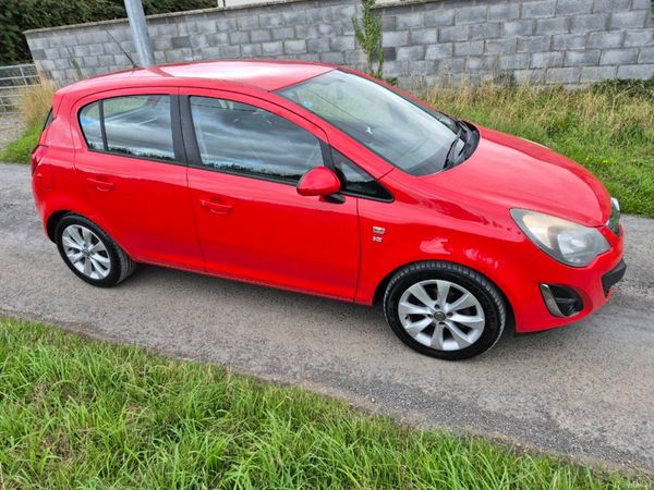 Vauxhall Corsa Hatchback, Diesel, 2014, Red