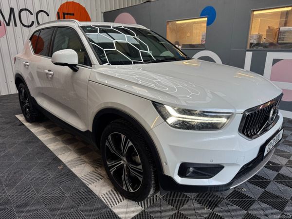 Volvo XC40 SUV, Petrol Plug-in Hybrid, 2022, White