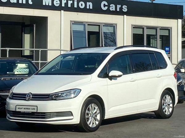 Volkswagen Touran MPV, Petrol, 2016, White