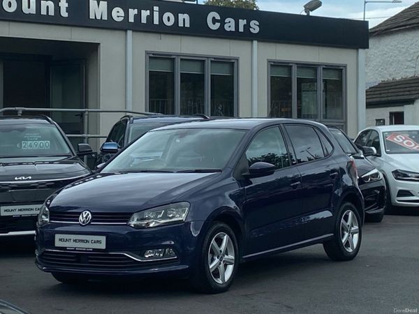 Volkswagen Polo Hatchback, Petrol, 2016, Blue