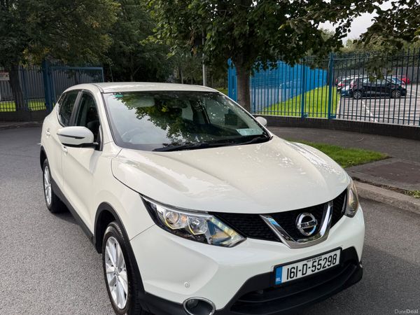 Nissan Qashqai Hatchback, Petrol, 2016, White