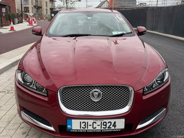 Jaguar XF Saloon, Diesel, 2013, Red