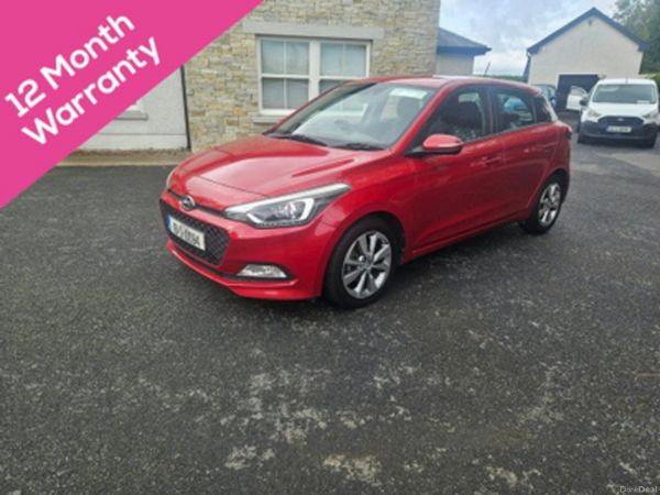 Hyundai i20 Hatchback, Petrol, 2016, Red