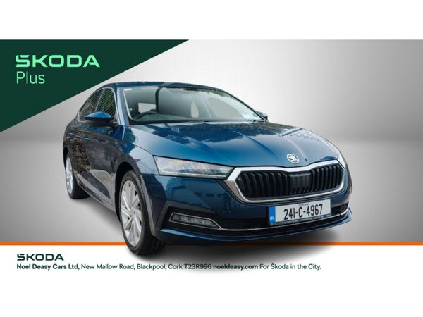 Skoda Octavia Saloon, Petrol Hybrid, 2024, Blue