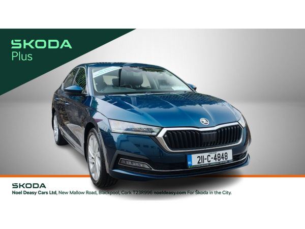 Skoda Octavia Saloon, Petrol, 2021, Blue