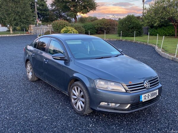 Volkswagen Passat Saloon, Diesel, 2012, Grey
