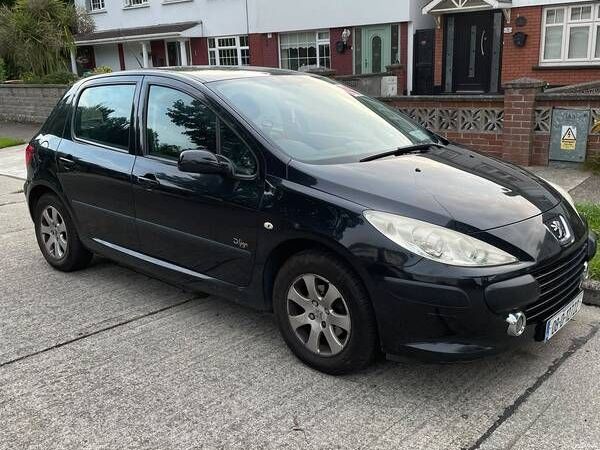Peugeot 307 Hatchback, Petrol, 2008, Black