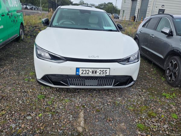 Kia EV6 MPV, Electric, 2023, White