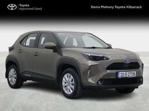 Toyota Yaris Cross Hatchback, Petrol Hybrid, 2022, Green