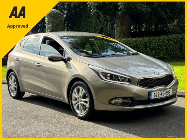 Kia Ceed Hatchback, Diesel, 2014, Silver