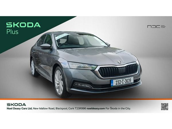 Skoda Octavia Saloon, Diesel, 2023, Grey