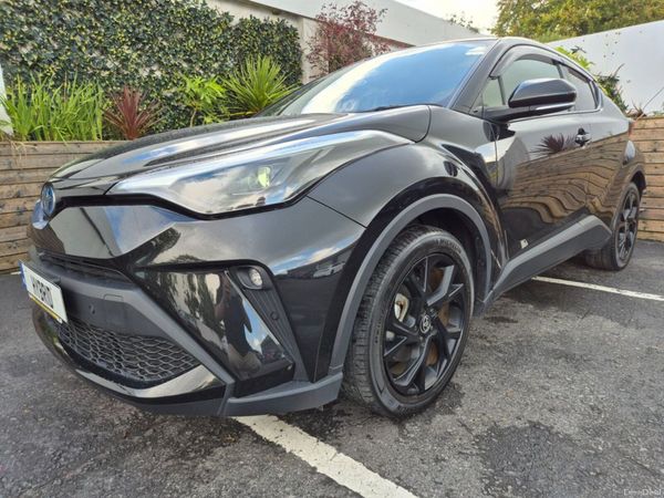 Toyota C-HR SUV, Petrol Hybrid, 2023, Black