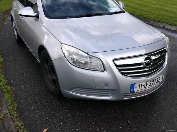 Opel Insignia Hatchback, Diesel, 2011, Silver