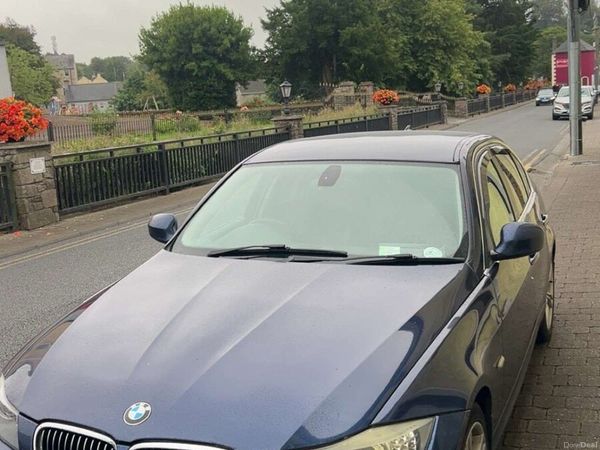 BMW 3-Series Saloon, Diesel, 2011, Blue