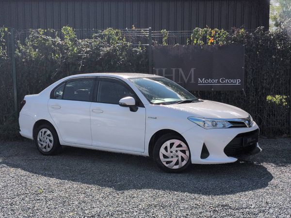 Toyota Corolla Saloon, Petrol Hybrid, 2020, White