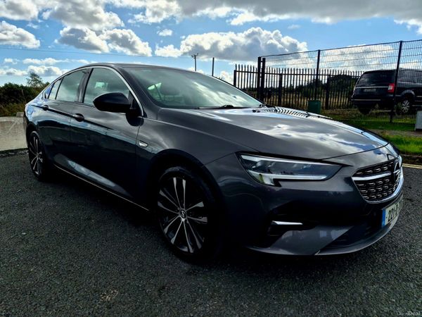 Opel Insignia Hatchback, Diesel, 2022, Grey