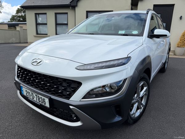 Hyundai KONA MPV, Petrol, 2021, White