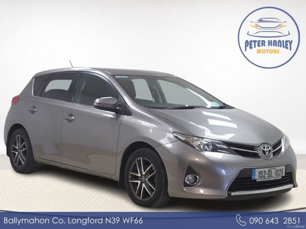 Toyota Auris Hatchback, Diesel, 2015, Gold