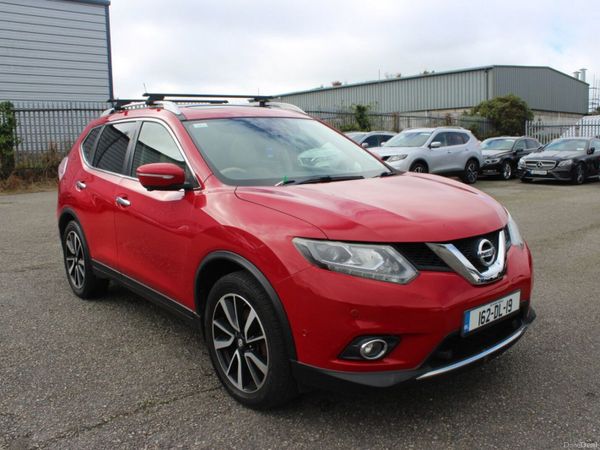 Nissan X-Trail SUV, Diesel, 2016, Red