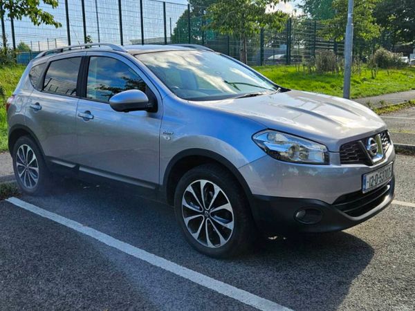 Nissan Qashqai Hatchback, Diesel, 2012, Grey