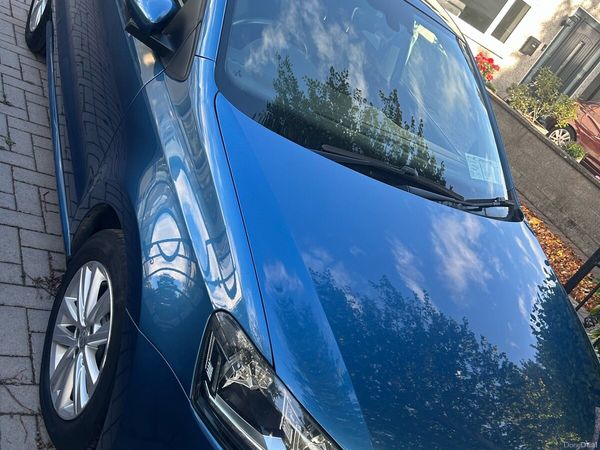 Volkswagen Polo Hatchback, Petrol, 2017, Blue