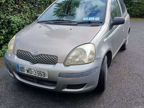 Toyota Yaris Hatchback, Petrol, 2003, Grey