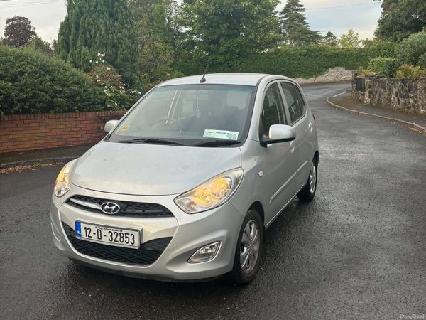 Hyundai i10 Hatchback, Petrol, 2012, Silver