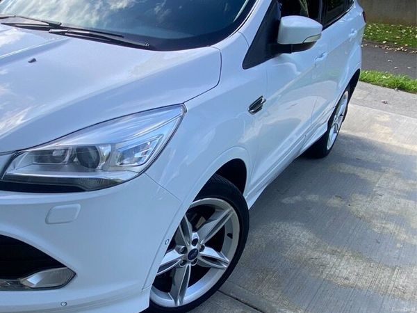 Ford Kuga SUV, Diesel, 2015, White