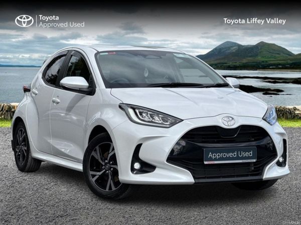Toyota Yaris Hatchback, Petrol Hybrid, 2025, White