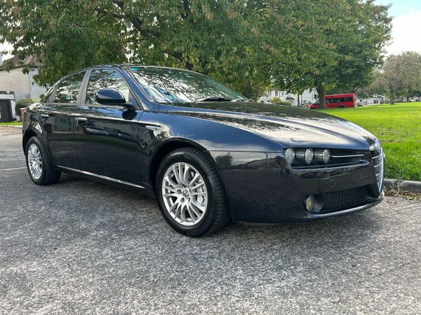 Alfa Romeo 159 Saloon, Diesel, 2010, Black