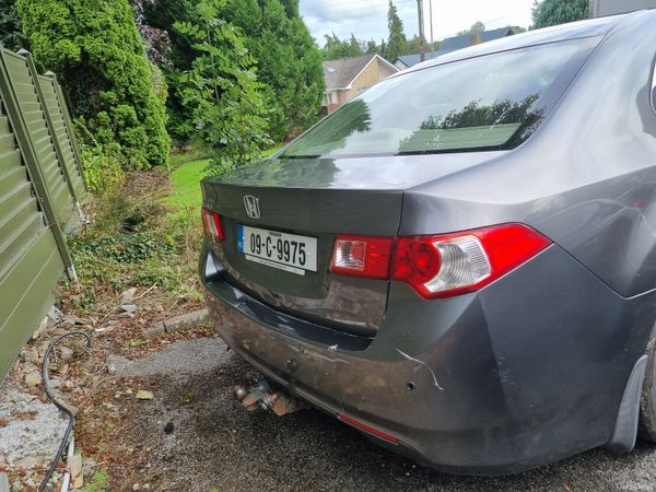 Honda Accord Saloon, Diesel, 2009, Silver