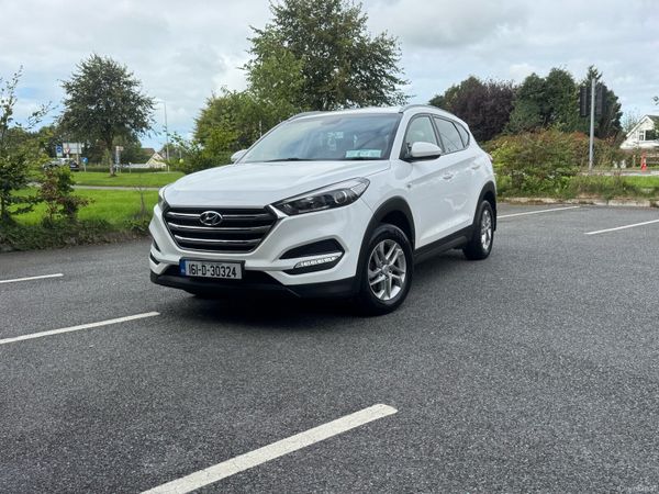 Hyundai Tucson SUV, Diesel, 2016, White