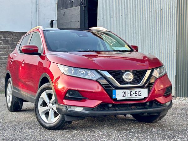 Nissan Qashqai MPV, Diesel, 2021, Red