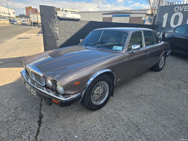 Daimler Other Saloon, Petrol, 1983, Brown