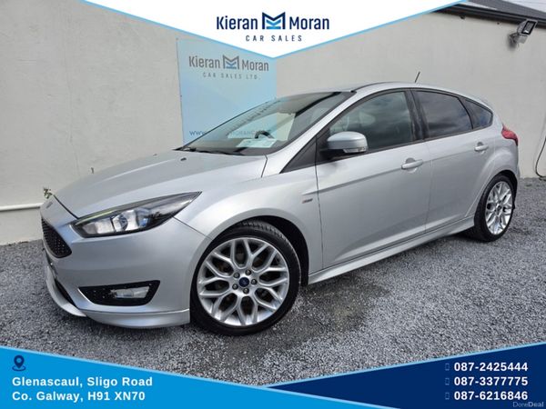 Ford Focus Hatchback, Petrol, 2017, Silver