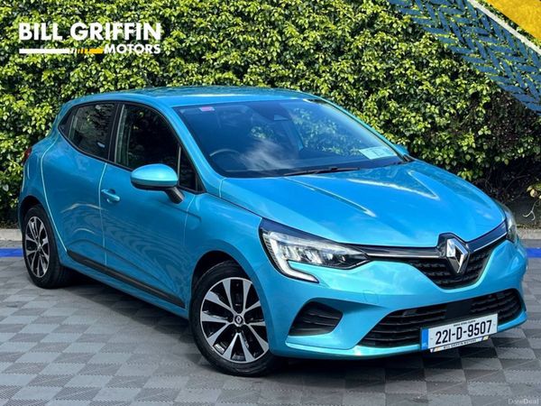 Renault Clio Hatchback, Petrol, 2022, Blue