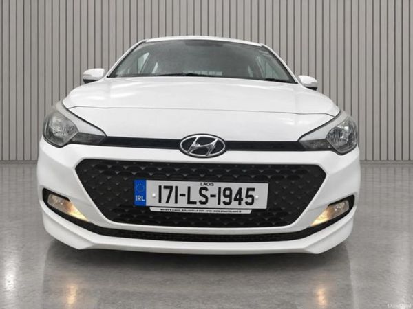 Hyundai i20 Hatchback, Diesel, 2017, White