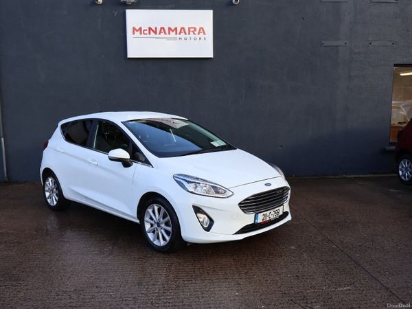 Ford Fiesta Hatchback, Petrol, 2021, White