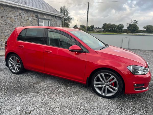 Volkswagen Golf Estate, Diesel, 2017, Red