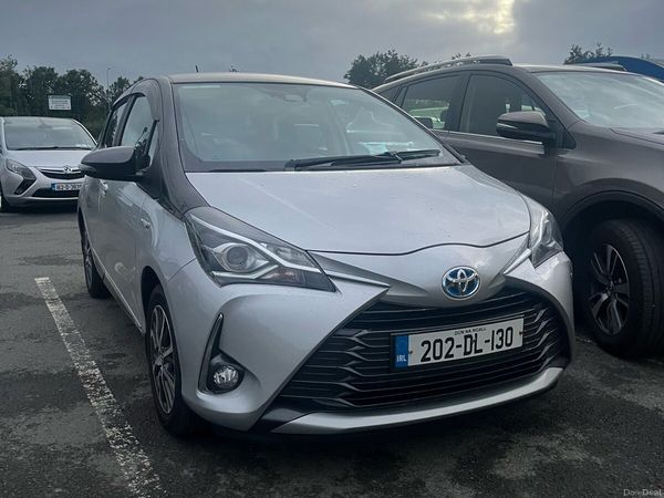 Toyota Yaris MPV, Petrol Hybrid, 2020, Grey
