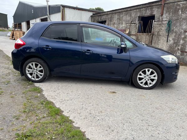 Toyota Auris Hatchback, Diesel, 2012, Blue
