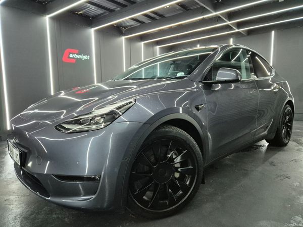 Tesla Model Y MPV, Electric, 2022, Grey