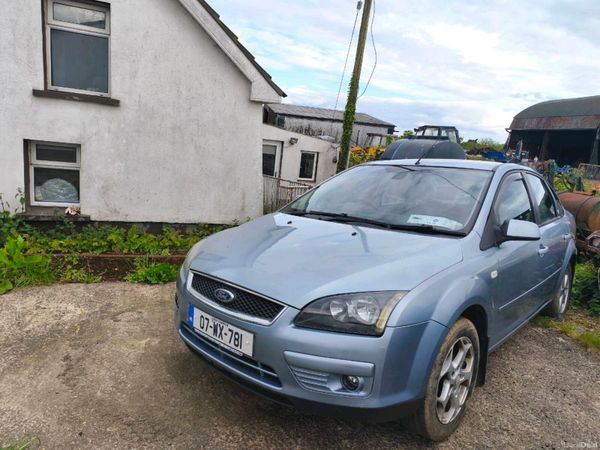 Ford Focus Saloon, Petrol, 2007, Blue