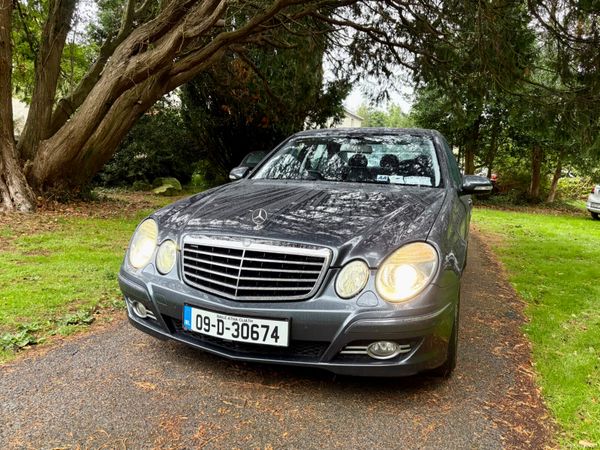 Mercedes-Benz E-Class Saloon, Diesel, 2009, Grey