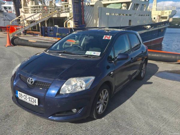 Toyota Auris Hatchback, Petrol, 2009, Blue