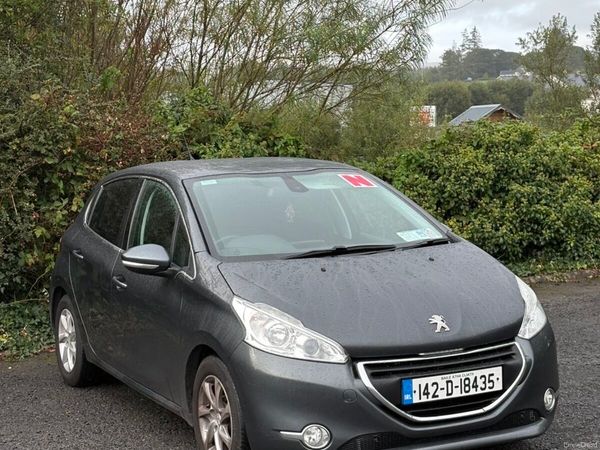 Peugeot 208 Hatchback, Diesel, 2014, Grey
